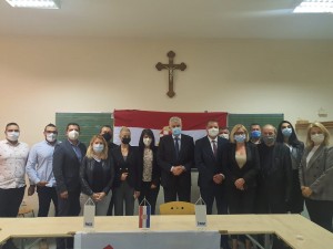 IMG-4b08451bcc79d4a4c02f27fd59c6fe2d-V